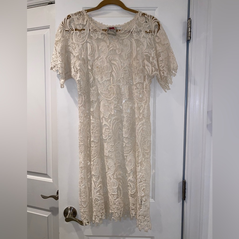Yoana Baraschi cream/white lace t shirt dress size L